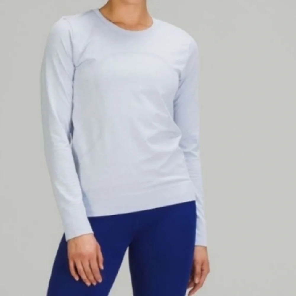 Lululemon Swiftly Tech Relaxed Light Blue Long Sleeve Top Women’s Size 6